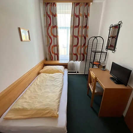 Stadthotel Raabs an der Thaya Zimmer foto